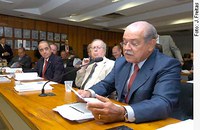 Idade para isenção de imposto de renda sobre aposentadoria e pensão pode cair para 60 anos