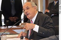 Jobim nega que Aeronáutica tenha ocultado documentos sobre a ditadura