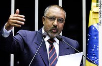 Paim defende aprovação de propostas que beneficiam bombeiros e policiais