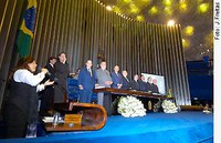 Parlamentares e governadores homenageiam Tancredo Neves