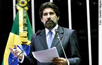 Raupp define morte de Tancredo como um dos mais insuperáveis traumas do país