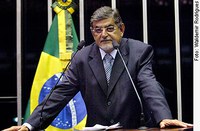 Mário Couto critica discurso de Dilma em homenagem às mulheres e diz que a ministra 'faltou com a verdade'