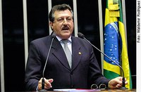 Sadi Cassol anuncia projeto que proibirá concurso com salário menor que o piso da classe