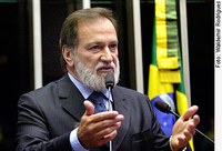 Osmar Dias pede ao governo que use o trigo do produtor nacional para evitar aumento de preços