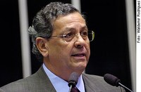 Jayme Campos comemora aprovação de projeto que isenta de IPI a compra de caminhões por autônomos