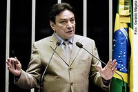 Papaléo acusa Casa Civil de exagerar resultados do PAC