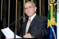 Cícero Lucena comemora aprovação de política nacional de resíduos sólidos