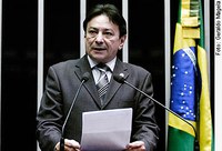 Papaléo rebate crítica do governo a projeto do PSDB que recompensa bom aluno com aumento do Bolsa Família