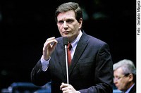 Senadores do Rio, SP e Espírito Santo pedirão que governo retire urgência do projeto do pré-sal