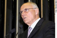 Suplicy volta a denunciar formação de cartel na indústria do suco de laranja em São Paulo