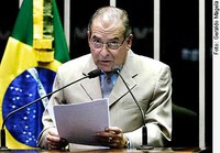 Antonio Carlos Junior aponta queda na arrecadação do estado da Bahia