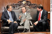 Solução para pré-sal e 'royalties' será feita sem passionalismo, diz Sarney