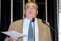 TV educativa do Piauí pode sair do ar por inadimplência, avisa Heráclito Fortes