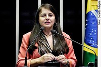 Serys: governo tem trabalhado para superar déficit habitacional