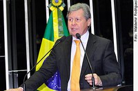 Arthur Virgílio: oposição não aceita discutir projetos do pré-sal em regime de urgência