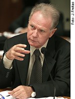 Camata diz que sua emenda resguarda direito adquirido de produtores e aumenta participação dos não produtores