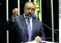 Paim destaca pesquisa do Ipea sobre falta de mão de obra qualificada no país