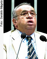 Heráclito diz que governador confirma denúncia sobre aluguel de carros de luxo no Piauí