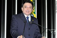 Papaléo ressalta atuação de Tuma como servidor público