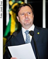 Investimento na Amazônia elevará IDH brasileiro, diz Acir Gurgacz