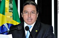 Jeferson Praia defende aprovação de projetos que complementam Ficha Limpa