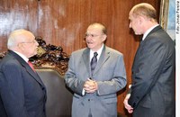 Sarney recebe relatório que aponta irregularidades graves em 32 obras públicas