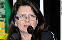 Níura celebra vitória de Raimundo Colombo e se despede do Senado