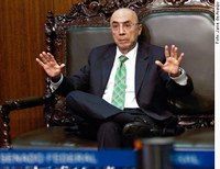 Meirelles diz que socorro ao Banco Panamericano foi feito sem dinheiro público