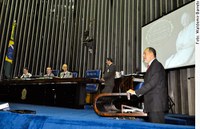 Senadores homenageiam centenário de nascimento de Rachel de Queiroz