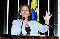 Ideli lamenta preconceito contra distribuição de renda