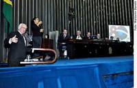 Simon e Adelmir Santana lembram participação da OAB na luta pela redemocratização do Brasil