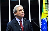 Alfredo Cotait homenageia o Líbano pelos 67 anos de independência