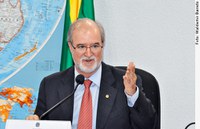 Azeredo pede providências contra 'tratamento grosseiro' ao embaixador brasileiro em Buenos Aires