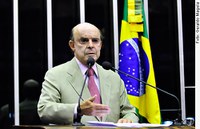 Dornelles critica projeto que modifica atribuição do Cade