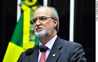 Eduardo Azeredo alerta para risco de 'desindustrialização' do país