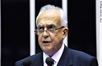 Jarbas Vasconcelos denuncia 'abusos' de Lula nas eleições