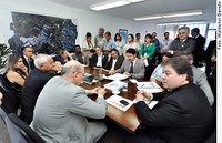 Gim Argello recebe pedido de mais R$ 6 bi para a Saúde