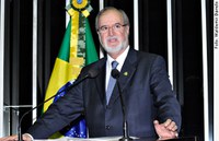 Azeredo ressalta crescimento da importância da internet para informação de eleitores