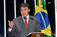 Wellington Dias comemora lançamento de plano contra a pobreza extrema
