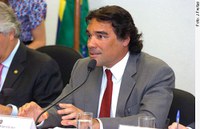 Lobão Filho retoma atividades no Senado na próxima terça-feira