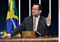 João Pedro pede análise detalhada para o novo Código Florestal e exalta luta de Chico Mendes e Dorothy Stang