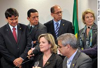 Gleisi Hoffmann promete foco na gestão como ministra da Casa Civil