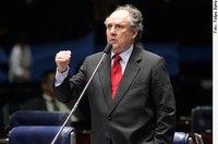 Cristovam: desfecho do caso Palocci foi vitória da democracia