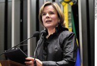 Gleisi Hoffmann faz discurso antes de assumir Casa Civil