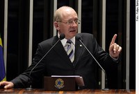 Paulo Bauer cobra tramitação de sua PEC sobre rito das MPs