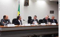 Profissionais de saúde precisam de melhor qualificação para atendimento de emergência, dizem debatedores