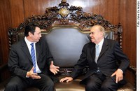 Sérgio Souza, suplente de Gleisi Hoffmann, toma posse na terça-feira