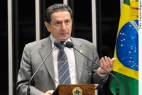 Mozarildo pede mobilização da sociedade para ajudar roraimenses