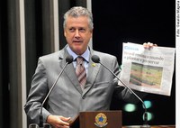 Rollemberg: Código Florestal deve fazer transição para economia verde