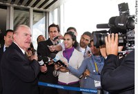 Sarney defende fim de sigilo de documentos recentes, mas faz ressalva sobre informações diplomáticas